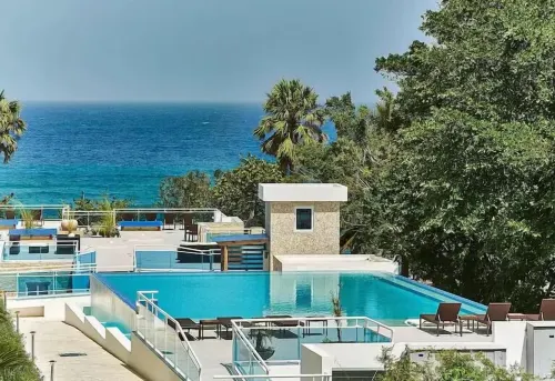 Playa Laguna Beach Condos