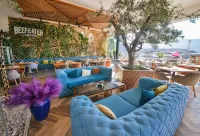 Luxury Hotel Riva - Budva Hôtels à proximité de : Mali Skoljic