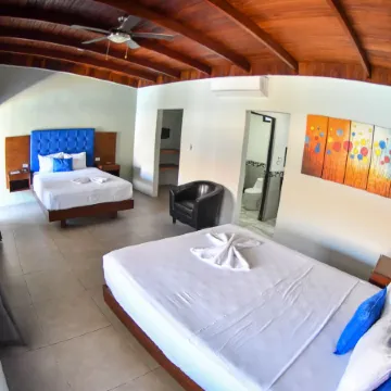 Republik Hotel & Steak House