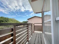 Contêiner 10 Hospedagem Hotels in Serra