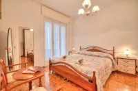 Casa Letizia Few Min from Sea Outdoor Dining for 4 - Happy Rentals - 4-Sterne