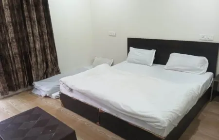 BRN Resort Отели рядом с достопримечательностью «Phulwari Resort»