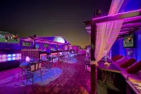 Royal Ascot Hotel - Bar