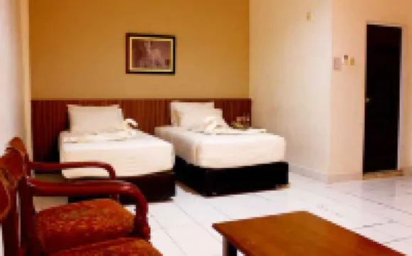 사브리나 81  호텔