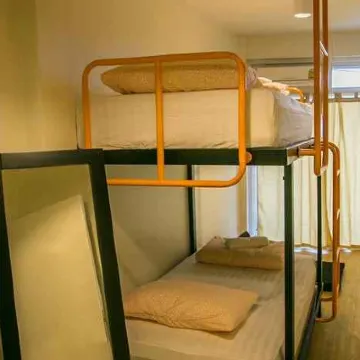 Chedi View Hostel Hotels near Phra Ram Ratchaniwet (Wang Ban Puen)