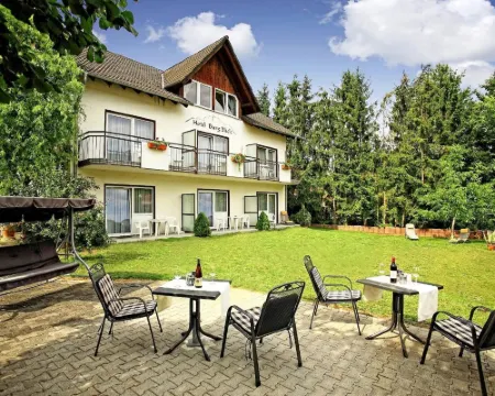 Land-Gut-Hotel BurgBlick Hotels in Bad Kreuznach