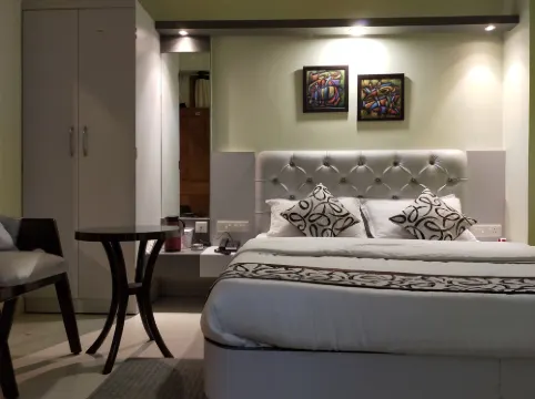 Hotel Prabhat