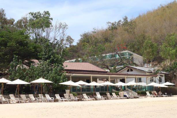 Ta Yai Beach Resort Hotels in Koh Larn