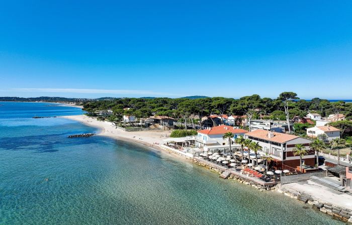 Bor Hôtel & Restaurant - Plage privée