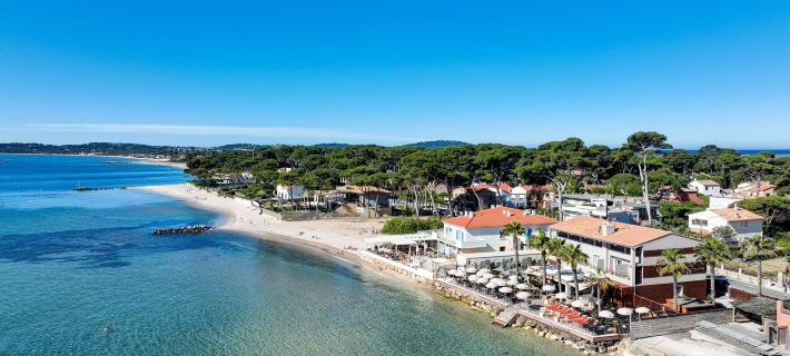 Bor Hôtel & Restaurant - Plage privée Hotels in Hyeres
