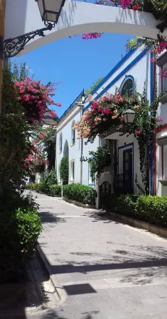 Castillete Puerto Mogan by El Sirocco