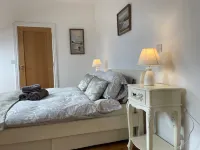 ラグジュアリー ウォーターフロント アパートメント のホテル