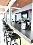 Kompose Boutique Resort at Theme Parks - bar