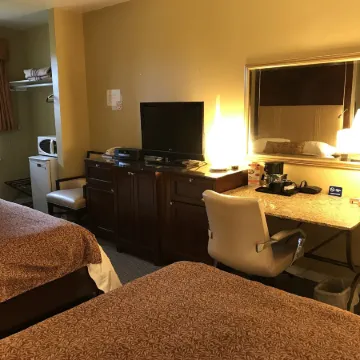 Cardinal Court Motel