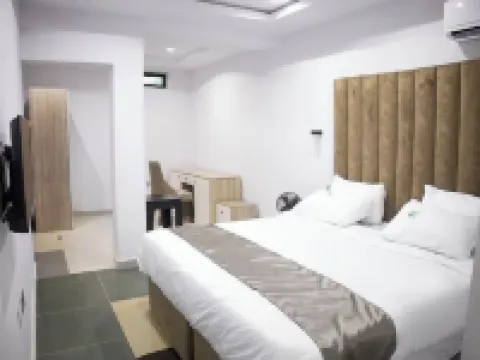 Hotel de Currency Hotels in Ota