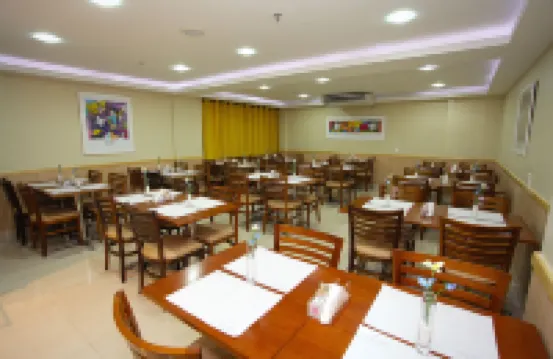 Elegance Praia Hotel