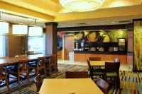 Fairfield Inn & Suites Seymour - breakfast