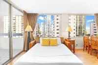 Pacific Monarch - 1 Br - Ocean and City Views! - Motels