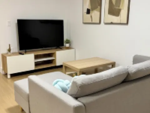 Levida Living - Cozy 2 Bedroom Suite at the Heart of Langley Hotels in Langley Township