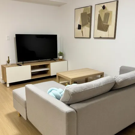 Levida Living - Cozy 2 Bedroom Suite at the Heart of Langley
