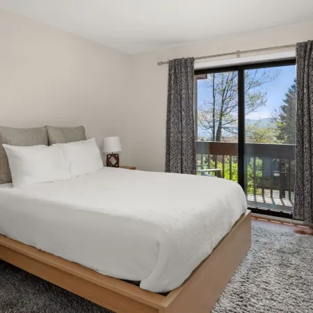 41 Summit Condo Near Mountain Shuttle by RedAwning
