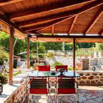 Mani's Garden Paradise - Elia Secluded Retreat Hotel Exterior