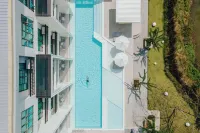 Parima Hotel - Pools