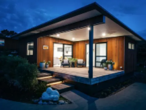 Guesthouse on Queens Hotels near Waiheke Island Explorer Bus