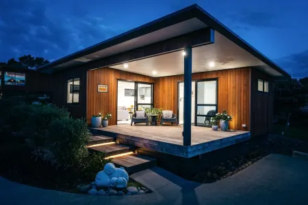 Guesthouse on Queens