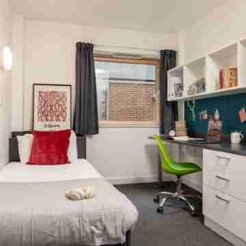 Ensuite Rooms Near Central Luton Rooms