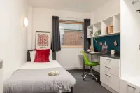 For Students Only Fitzroy Court in Luton