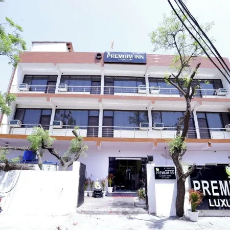 Corporate inn 52