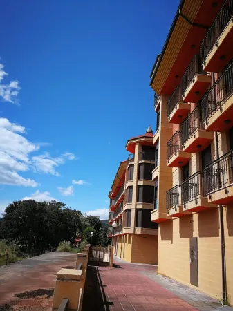 Apartamentos Gran Socaire de Noja Отели в г. Аргоньос