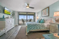 Oceanfront Pool Beach Gear Tennis Smart TVs Hotels in Crescent Beach
