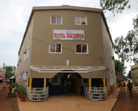 哈希恩達酒店 薩利 伯土達爾酒店