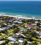 Pearly Shells Beach Cottage- 200m Walk to Beach & 500m to Shops  - Pet Friendly Hotels in Culburra Beach