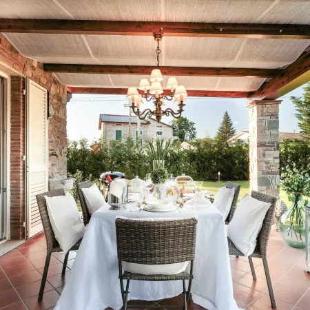 Villa Pemola a Luxury Farmhouse with Garden and Bikes in Lucca Town
