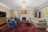Stunning Antebellum Home with Theater and Garden - Elegant Historic Oasis Hotels in Franklin