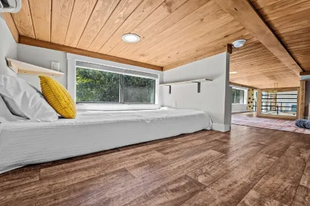 Premium- Blackbird TinyHome.