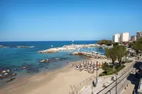 EdgeWater Beach Hotel - Beach