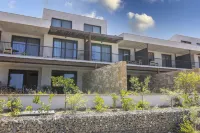 Pnoes Luxury Suites