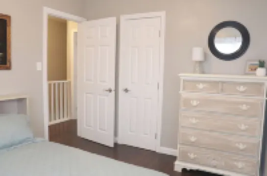 Cozy 2-bedroom apartment in Central Bismarck