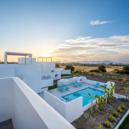 Xenos Villa 5 with a Private Pool Near the Sea