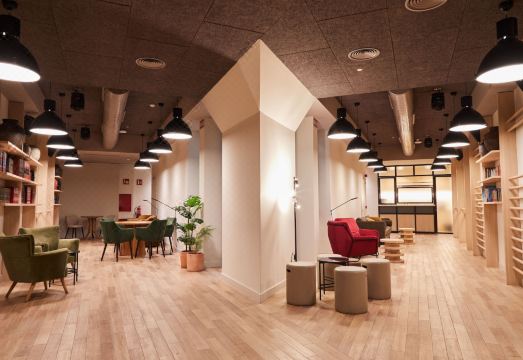 1. 라트루프 프라도..