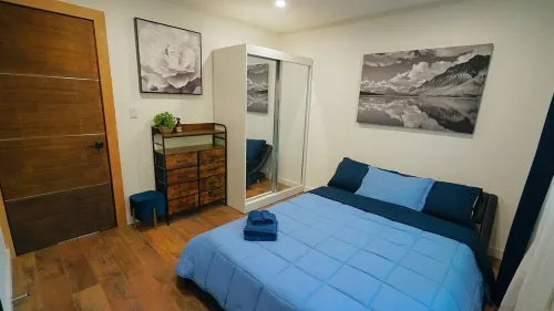 Beautiful Renovated Cozy Forest Home in Crestline with Hot Tub