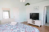 Beach House with a Pool, Gameroom and Steps from Ocean