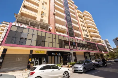 Hotel Beler Отели рядом с достопримечательностью «Vlora Old Town»