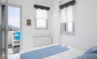 Santorita Suites