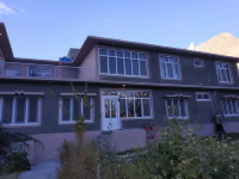 굴밋 투어리스트 인  호텔