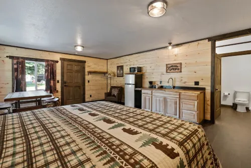 Lake Village Lodge Hotels in Kootenai County